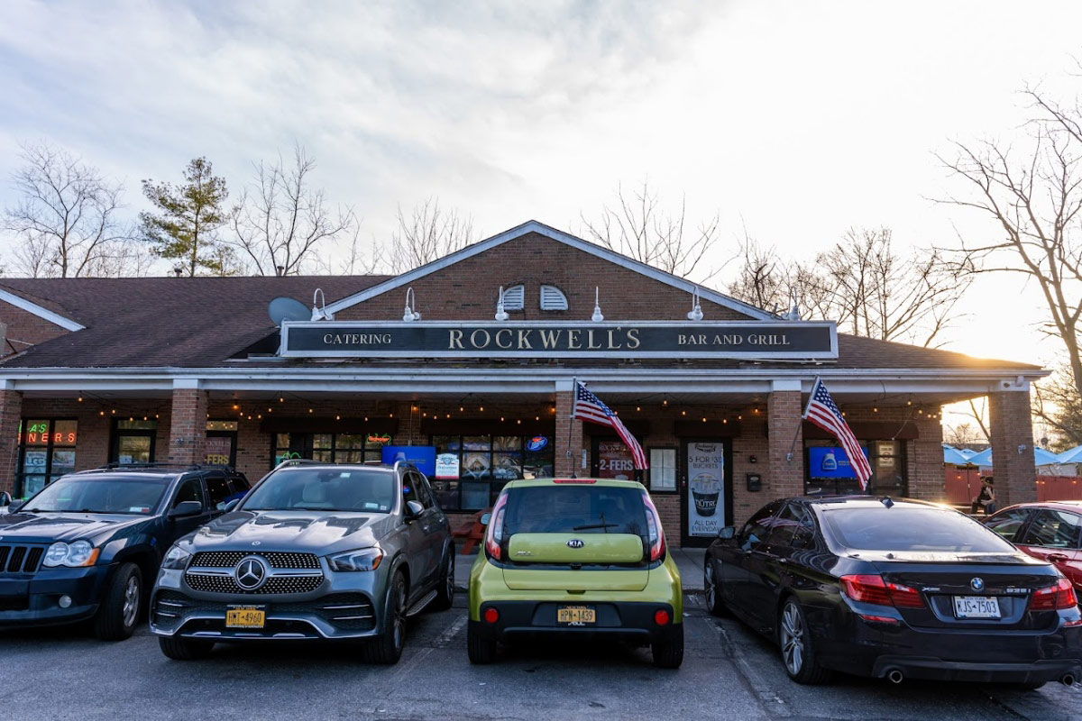 Rockwell's Bar & Grill exterior in Smithtown, NY